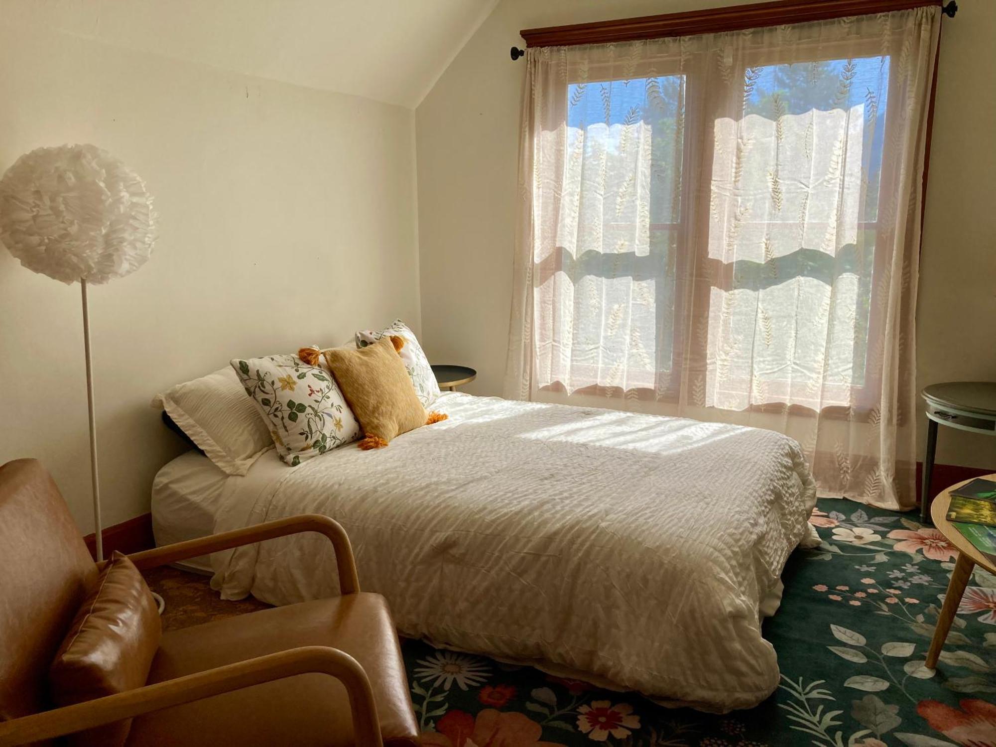 Victorian Guest Getaway-20Mins To Glacier National Park-10Mins To Airport! Columbia Falls Exterior photo