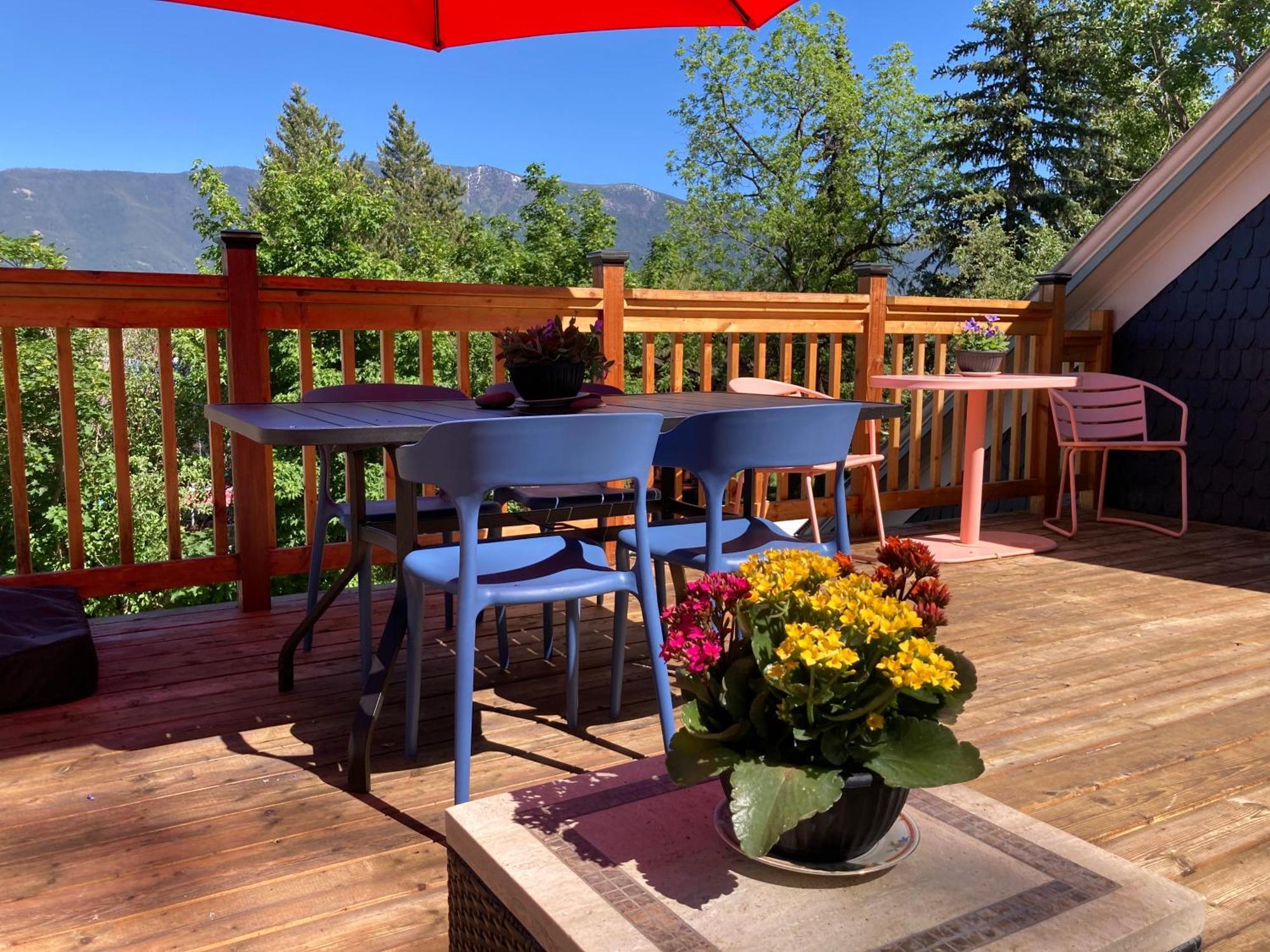 Victorian Guest Getaway-20Mins To Glacier National Park-10Mins To Airport! Columbia Falls Exterior photo